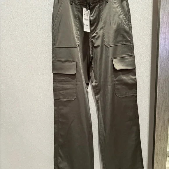 Bundle of Zara women’s Pants - Picture 6 of 12